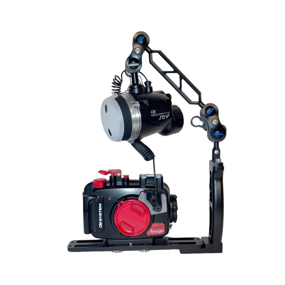 Kit OM System TG-7 + custodia PT-059 + Flash AOI Q1 2027