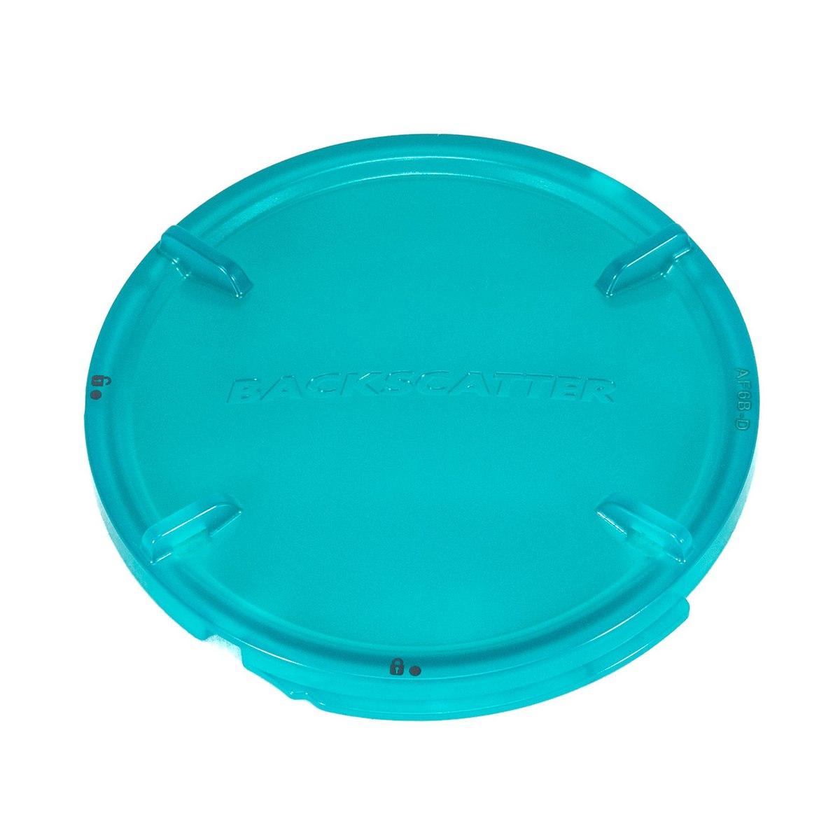 Diffusore piatto 140 Backscatter Hybrid Flash Ambient Blue<br /><br /><br /><br />? Zoom<br />Traditional strobes use light that is significantly warmer than the much cooler blue light of the ocean.