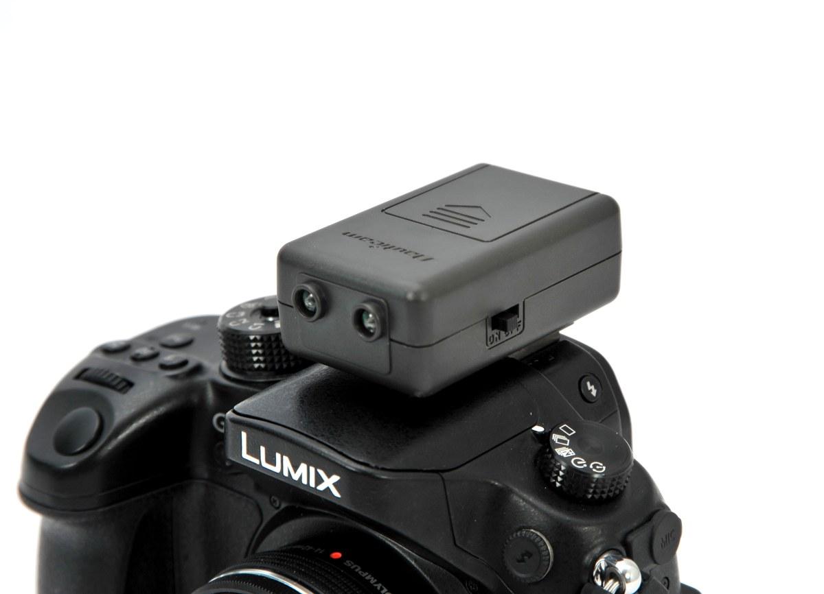 Mini flash trigger for Panasonic/Fujifilm (compatible with NA-GH4/NA-XT1/XT2)