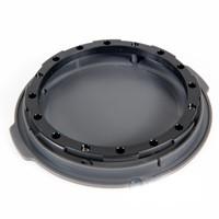 Housing cap with bayonet ring